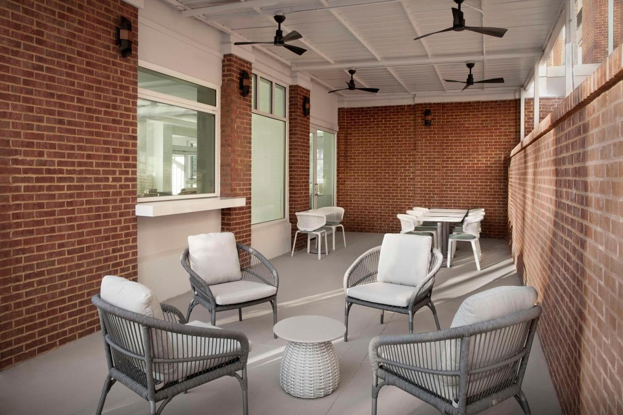 Hilton Garden Inn Atlanta North/Johns Creek Exterior foto