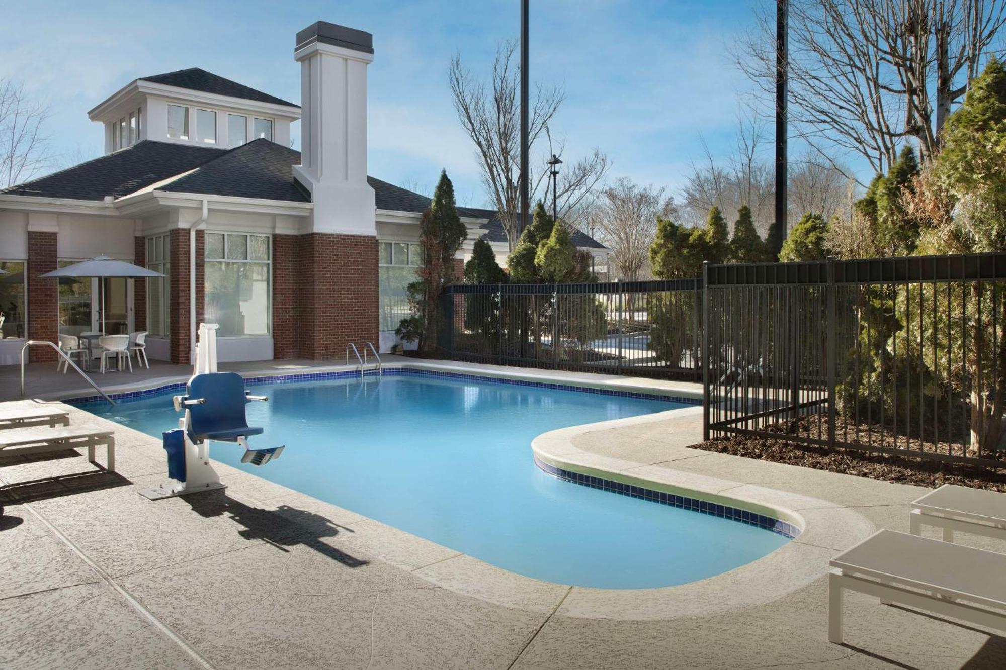 Hilton Garden Inn Atlanta North/Johns Creek Exterior foto